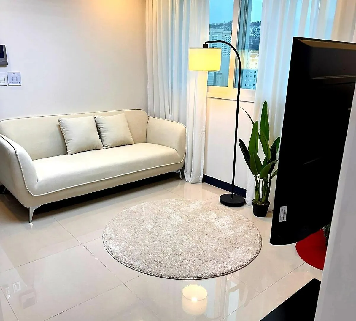Sky House, Seoul Daire 0*,  Güney Kore
